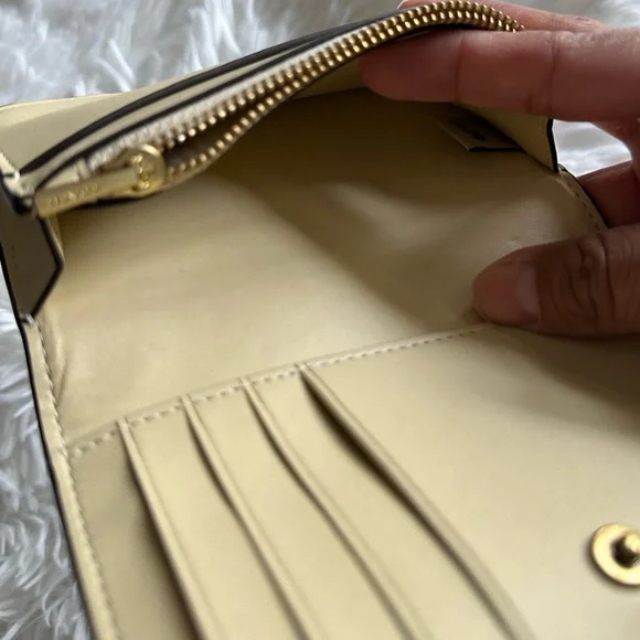 Coach Essential slim Card case - Picture 9 of 15